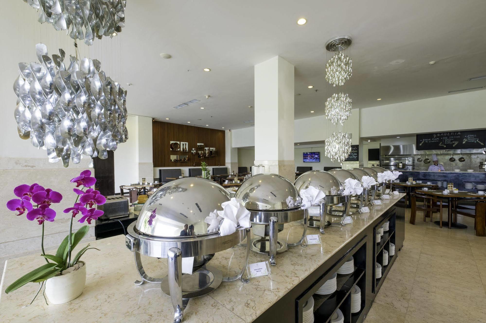 ซินเทซ่า เพนนินซูล่า โฮเทล ปาเลมบัง Hotel ภายนอก รูปภาพ