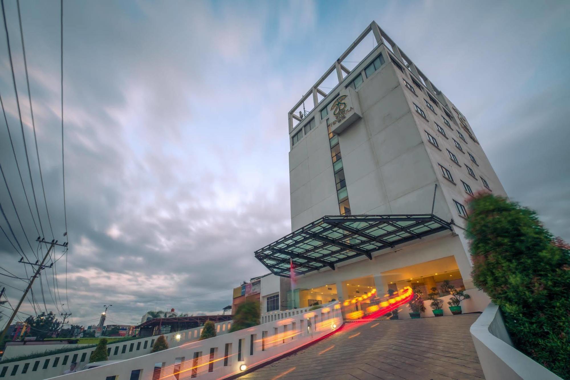 ซินเทซ่า เพนนินซูล่า โฮเทล ปาเลมบัง Hotel ภายนอก รูปภาพ